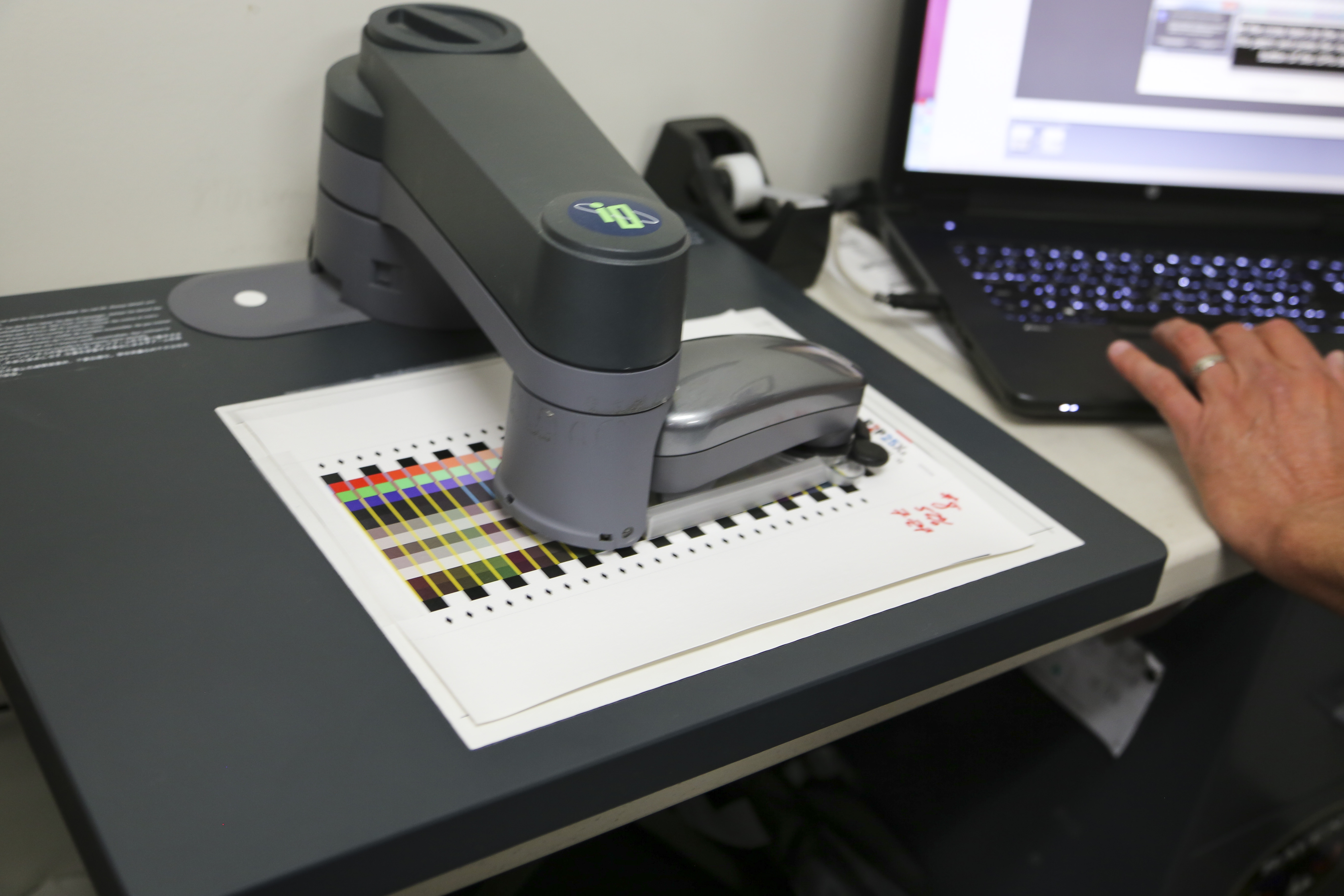 how-to-calibrate-your-monitor-for-perfect-photo-prints-nations-photo-lab
